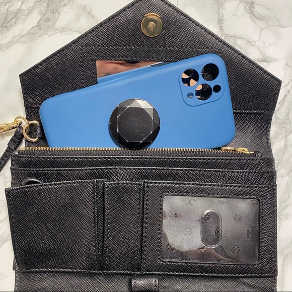 Tory Burch Robinson Wristlet - Picture 9 of 13